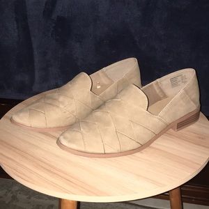 Tan woven loafers